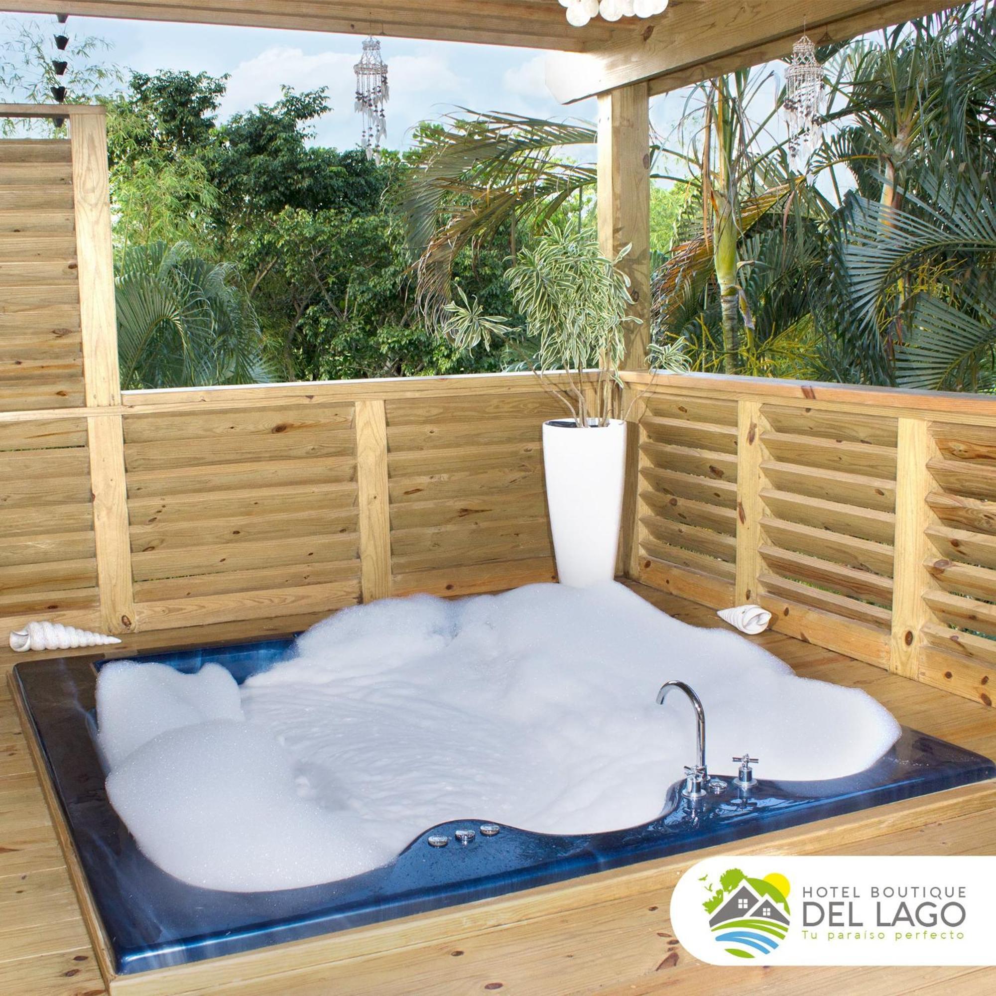 נגואה Hotel Boutique Del Lago מראה חיצוני תמונה